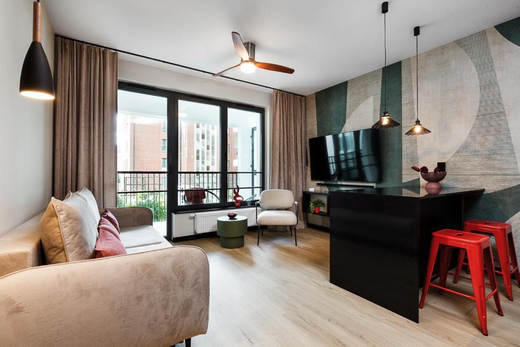 City Center - Walowa I Popieluszki By Apartmore 格但斯克 外观 照片