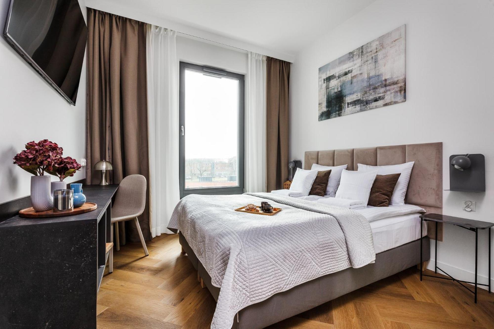 City Center - Walowa I Popieluszki By Apartmore 格但斯克 外观 照片