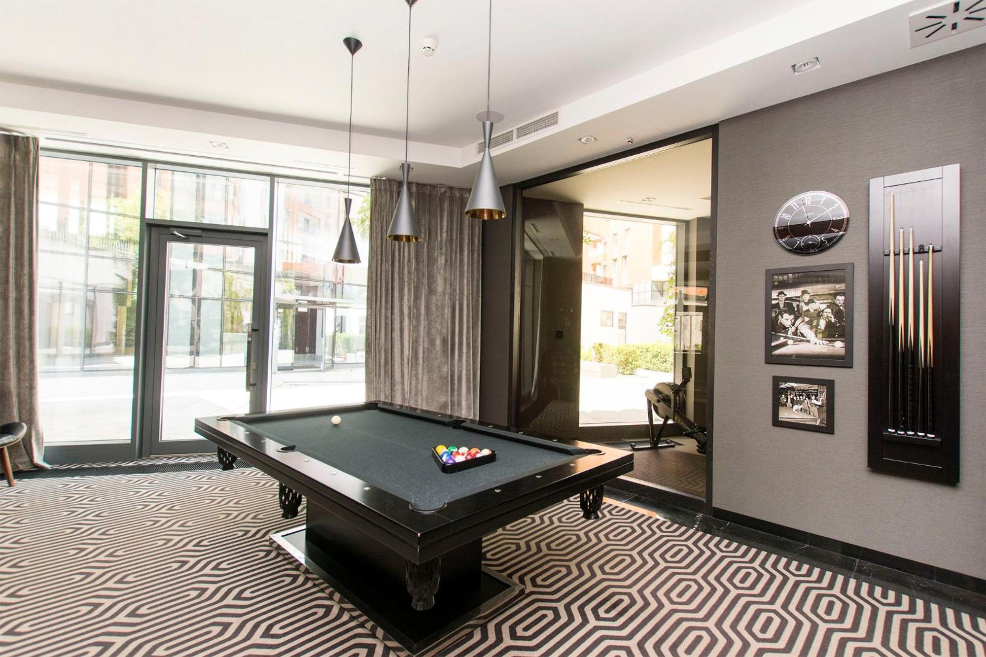 City Center - Walowa I Popieluszki By Apartmore 格但斯克 外观 照片